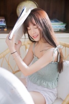 《酒醉的蝴蝶》原唱